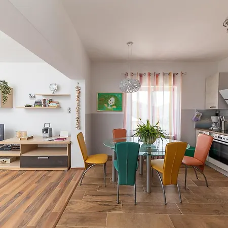 Lavanda Villa *